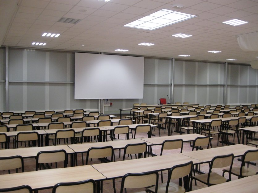 Des bâtiments temporaires pour les établissements scolaires