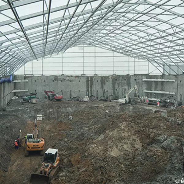 Structure de confinement pour la dépollution