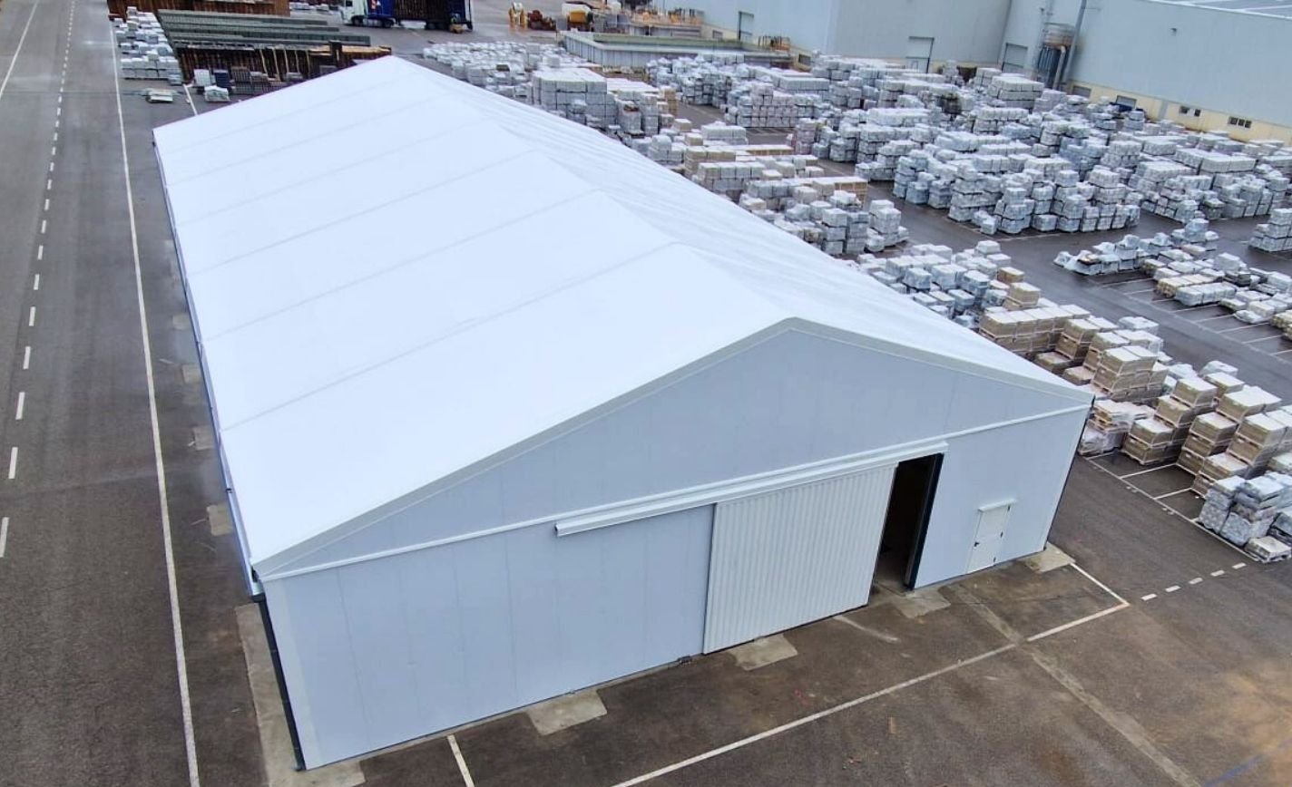 Bâtiment métallique pour la logistique : ses avantages