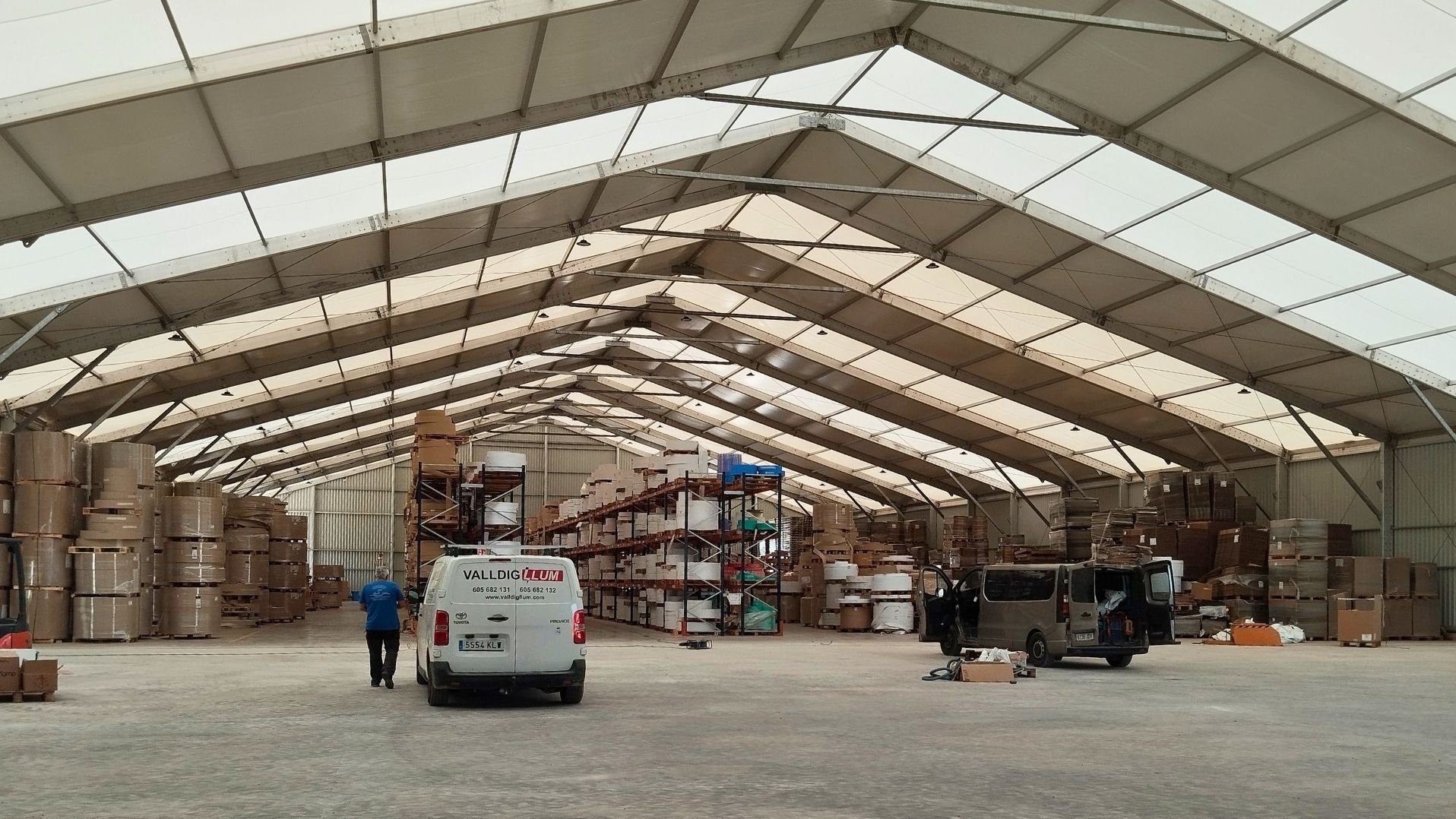Quels prérequis pour la location ou l’achat d'un bâtiment de stockage ?