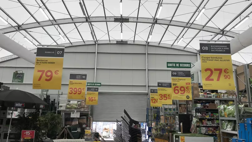 Quand un magasin de bricolage se rénove...